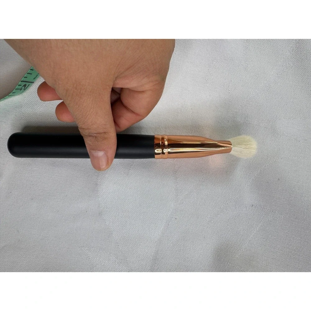Morphe R8 Pro Flat Contour Brush Rose Gold Black Professional Makeup Tool